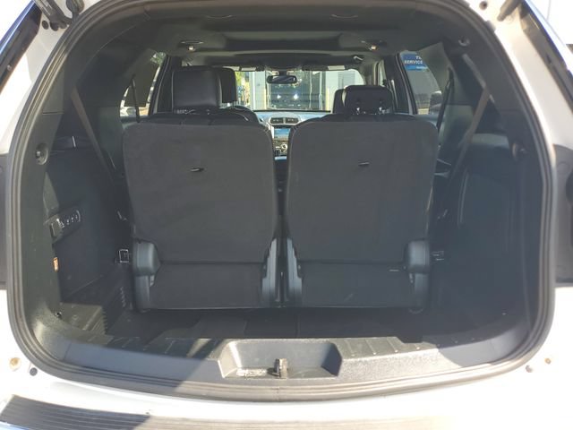 Used 2018 Ford Explorer Limited w/ Equipment Group 301A FWD image 9