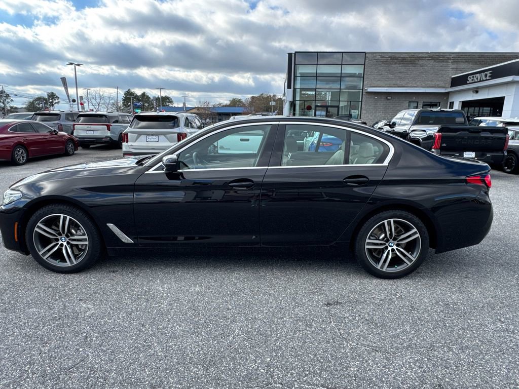 Used 2023 BMW 530i xDrive w/ Premium Package image 6