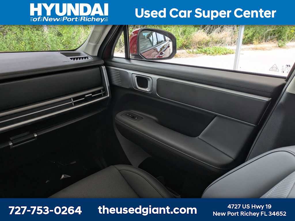 Used 2026 Hyundai Santa Fe SEL FWD image 24