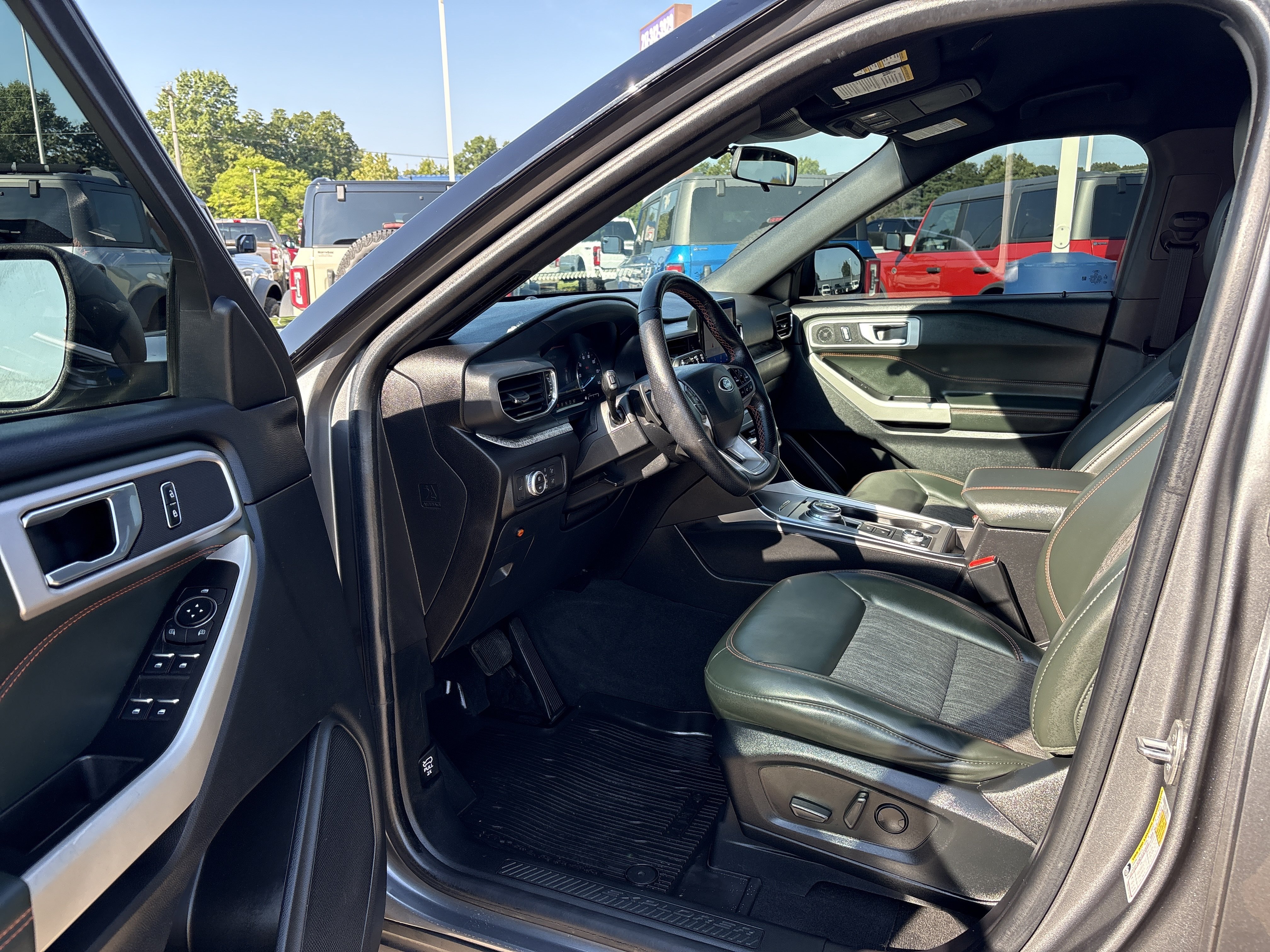Used 2022 Ford Explorer Timberline AWD/4WD image 13