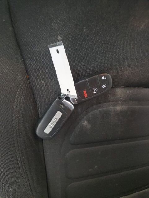 Used 2018 Jeep Renegade Latitude w/ Popular Equipment Group image 12