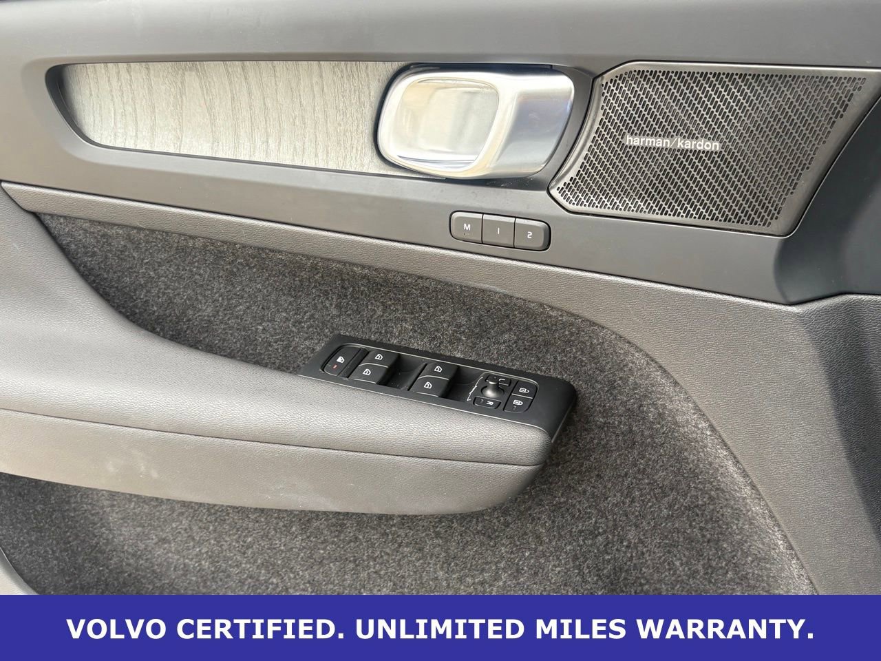 Certified 2023 Volvo XC40 B5 Plus w/ Driver Assist Package image 27