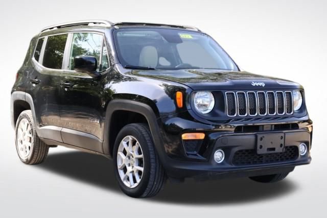 Used 2019 Jeep Renegade Latitude w/ Cold Weather Group image 1