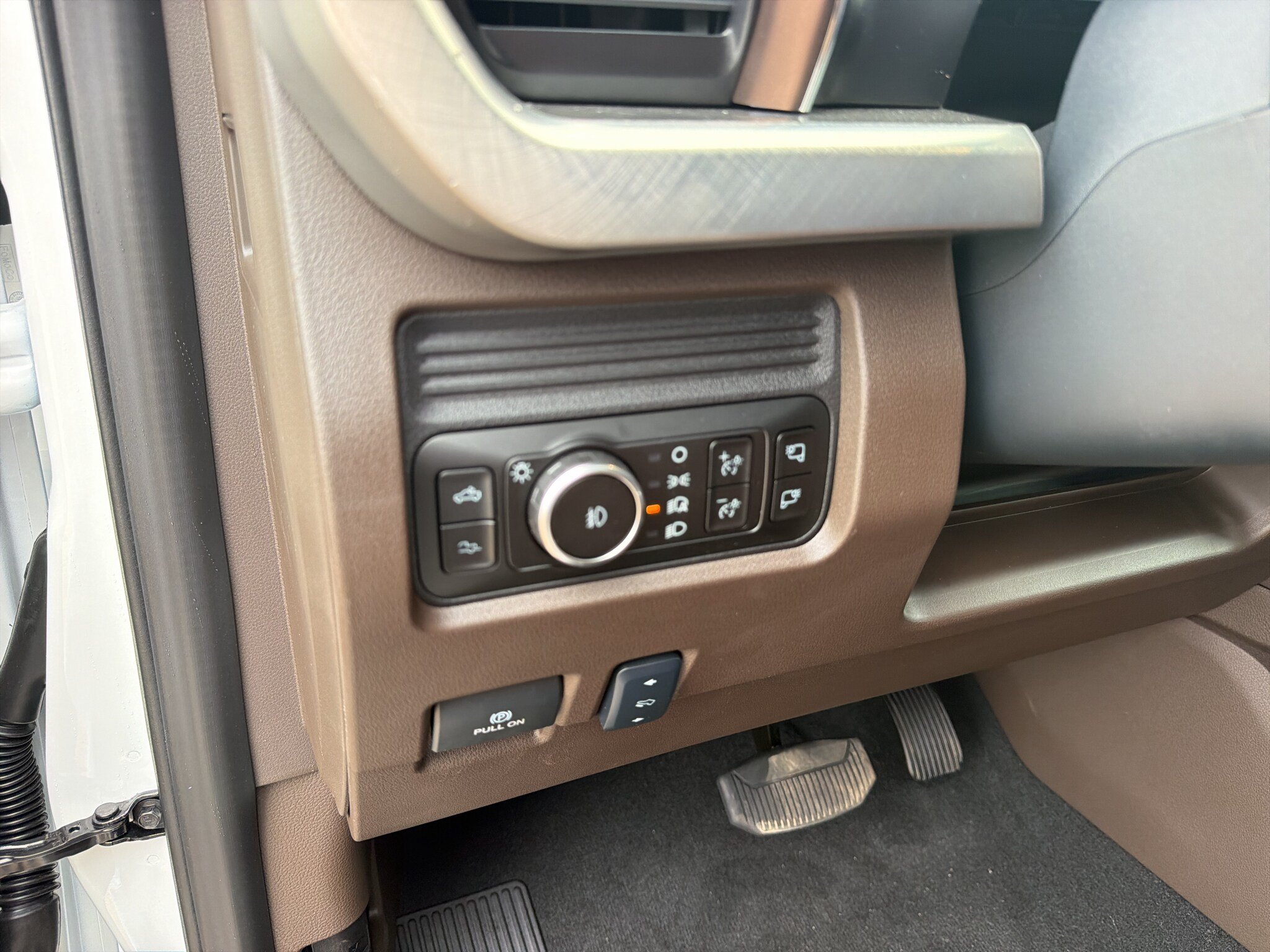 New 2027 Ford F350 King Ranch w/ Chrome Package AWD/4WD image 17