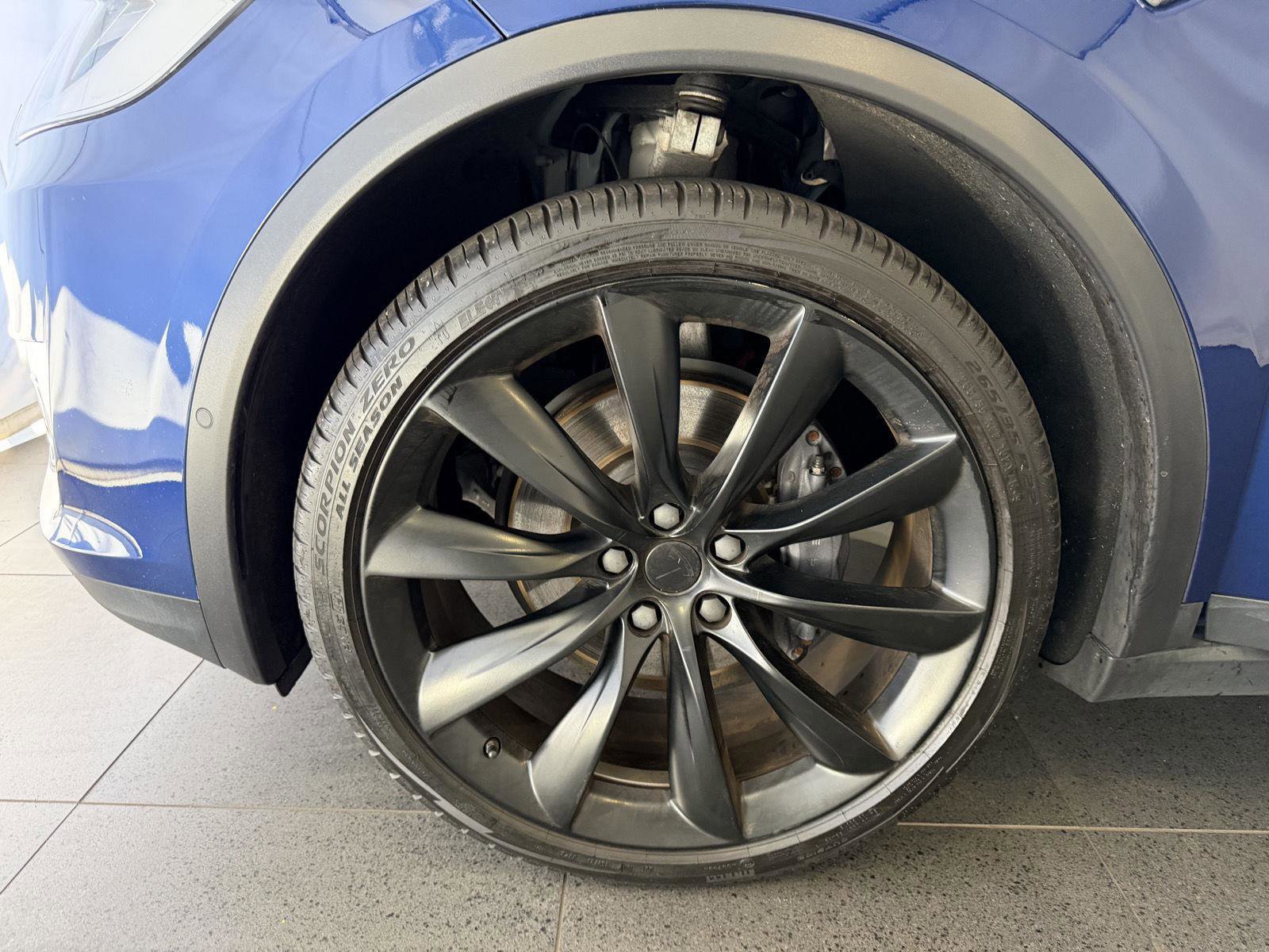 Used 2020 Tesla Model X Long Range image 10