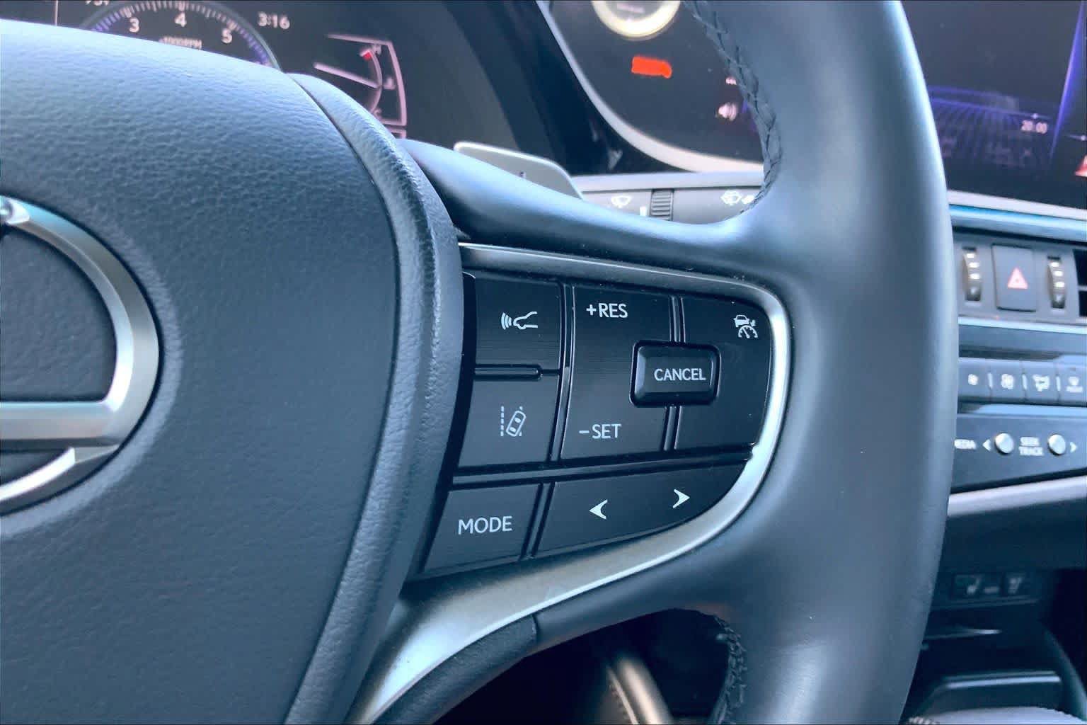 Used 2022 Lexus ES 350 w/ Premium Package FWD image 24