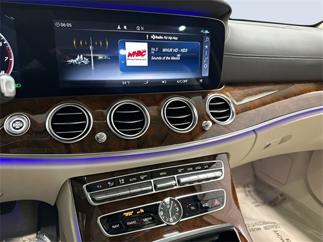 Used 2020 Mercedes-Benz E 350 4MATIC Sedan image 17