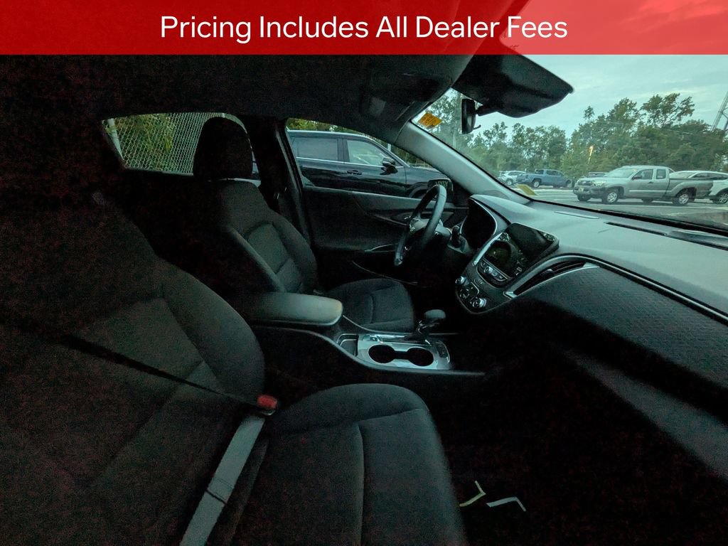 Used 2025 Chevrolet Malibu RS FWD image 9