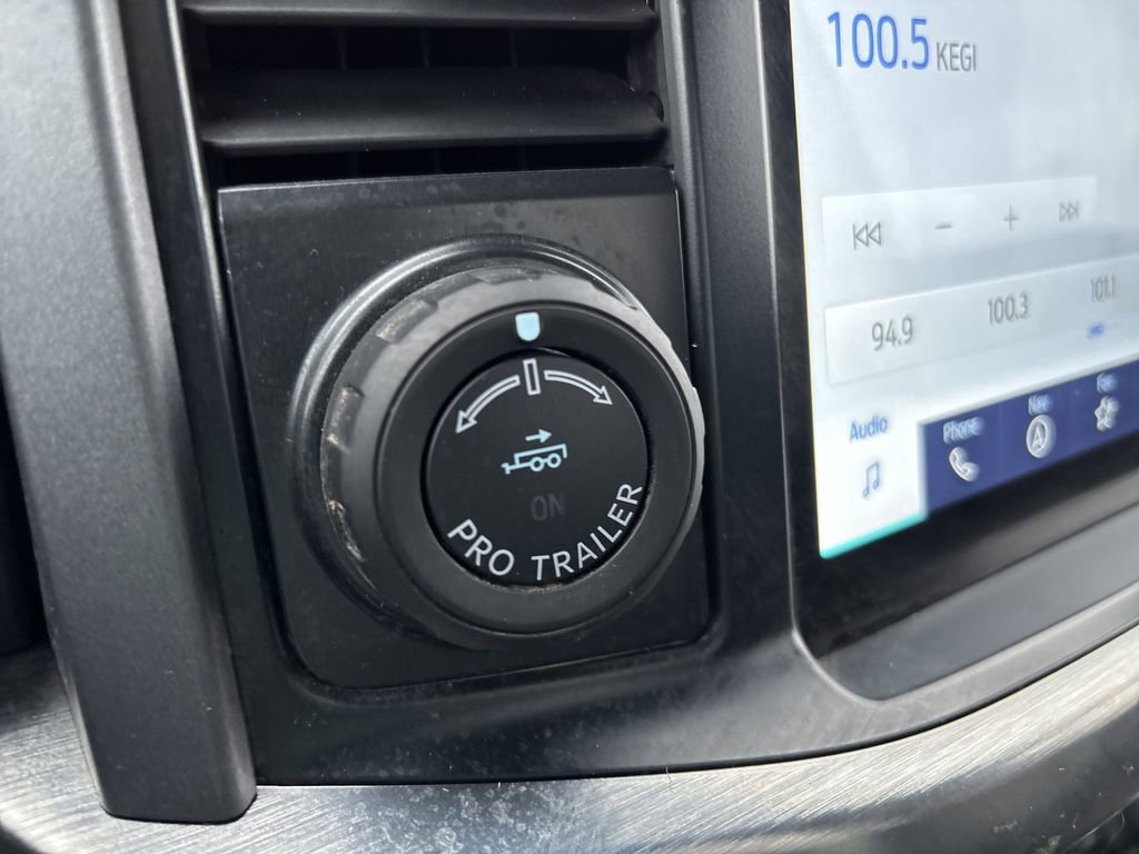 Used 2022 Ford F150 Lariat image 39