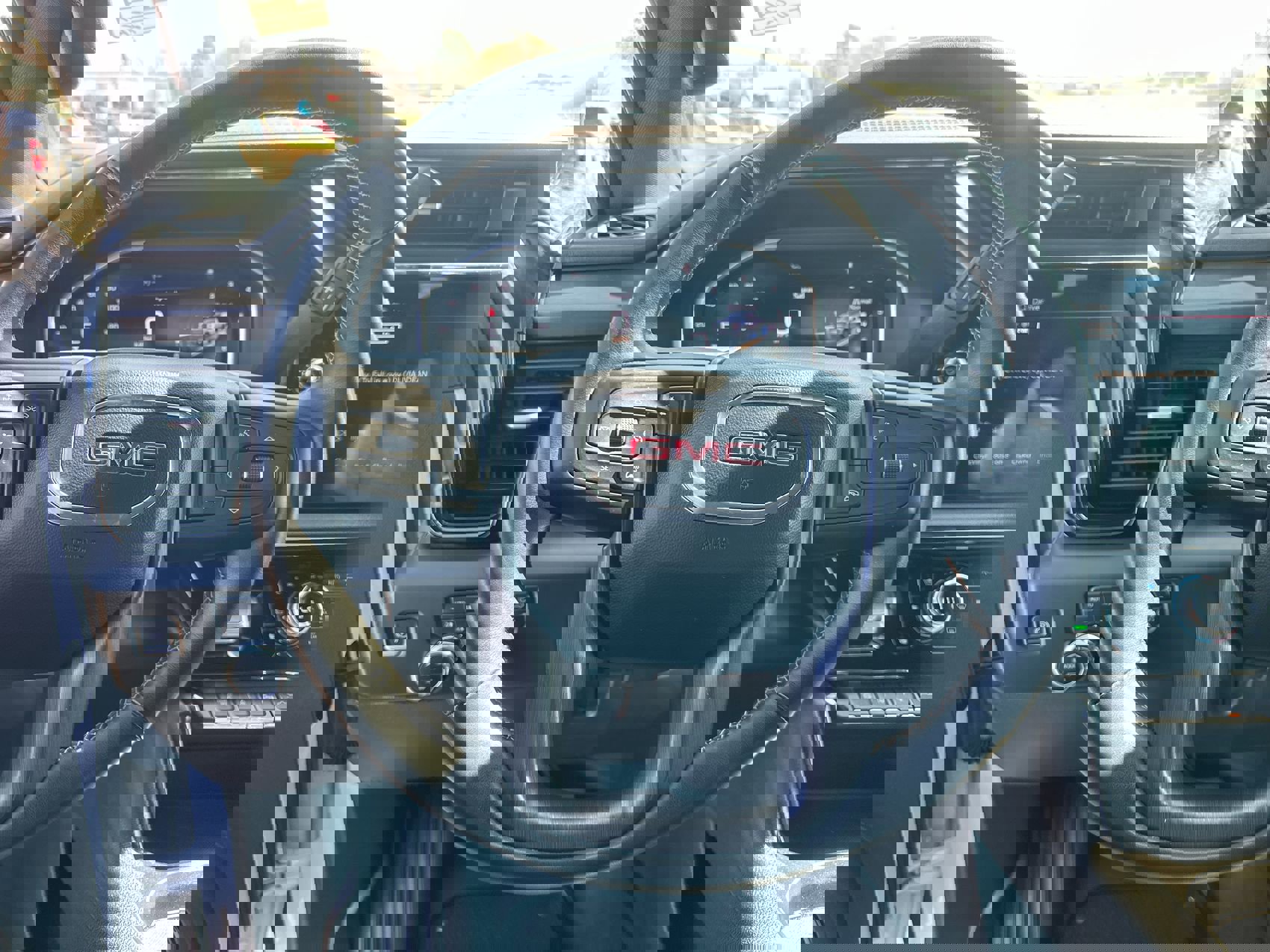 Used 2024 GMC Sierra 2500 AT4 w/ AT4 Premium Plus Package image 14