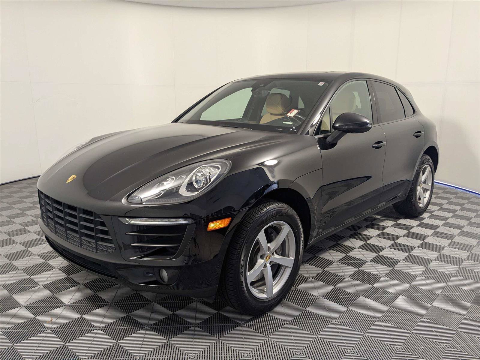 Used 2017 Porsche Macan AWD/4WD video 2