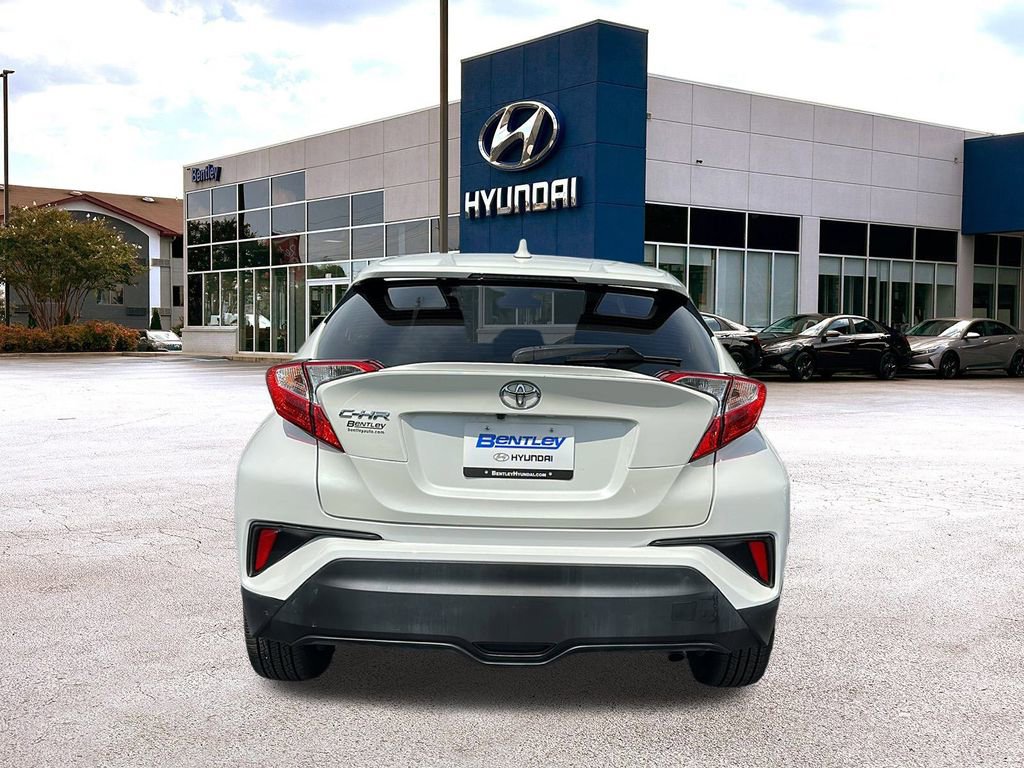 Used 2021 Toyota C-HR LE image 4