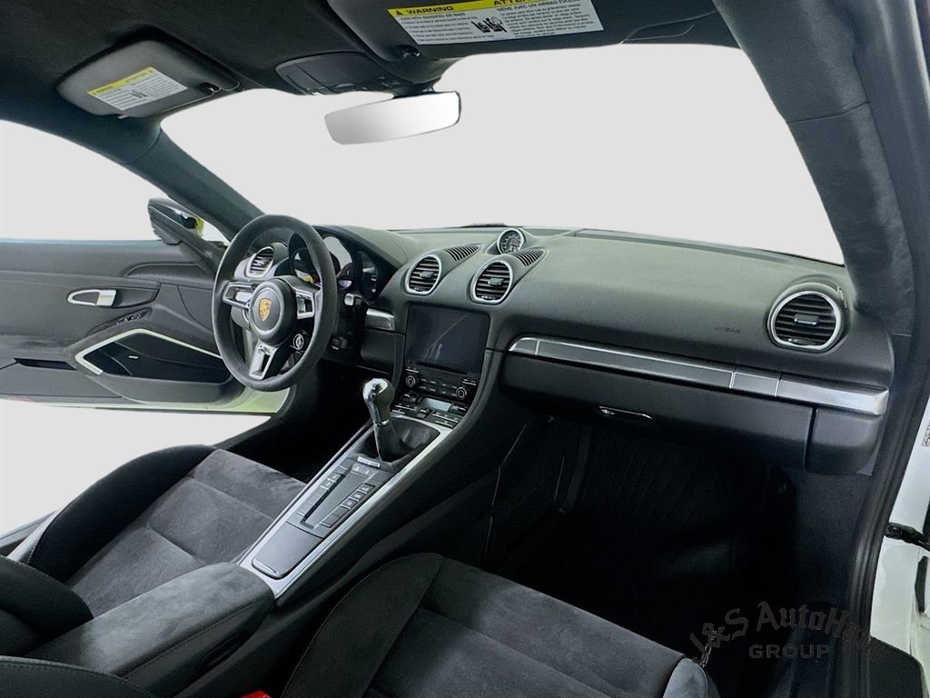 Used 2018 Porsche 718 Cayman GTS RWD image 29