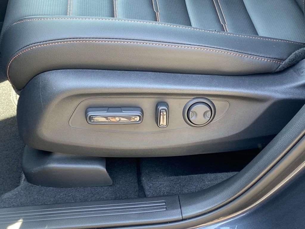 Used 2025 Honda CR-V Sport-L image 12