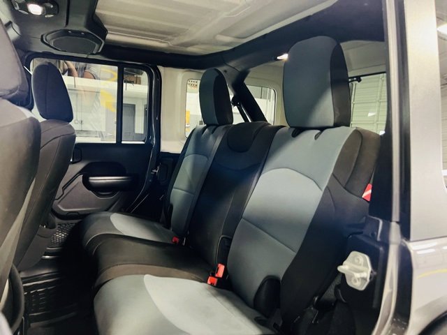 Used 2018 Jeep Wrangler Unlimited Sport S image 22