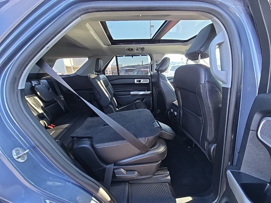 Used 2021 Ford Explorer Limited w/ Equipment Group 301A image 46
