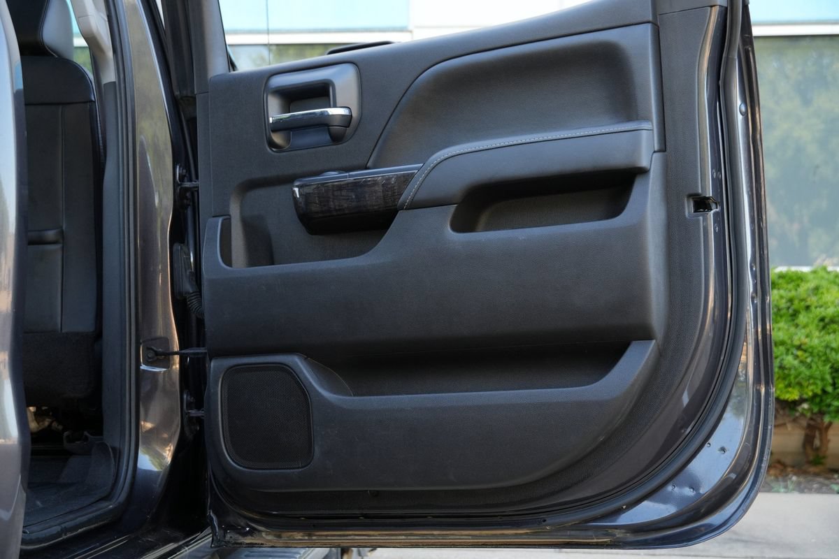 Used 2016 GMC Sierra 3500 Denali w/ Duramax Plus Package AWD/4WD image 40
