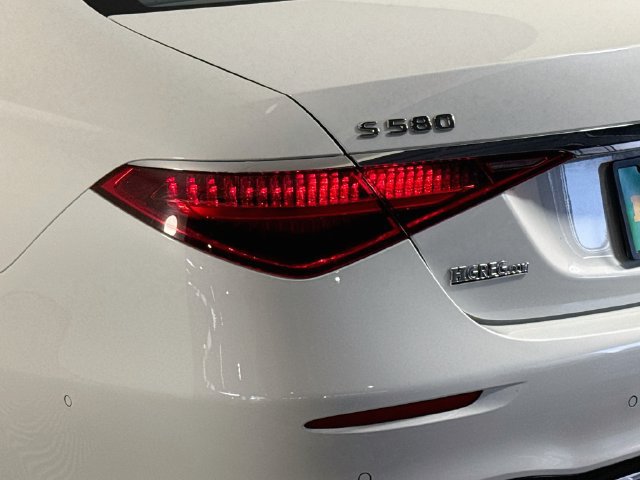 Used 2024 Mercedes-Benz S 580 4MATIC Sedan image 35