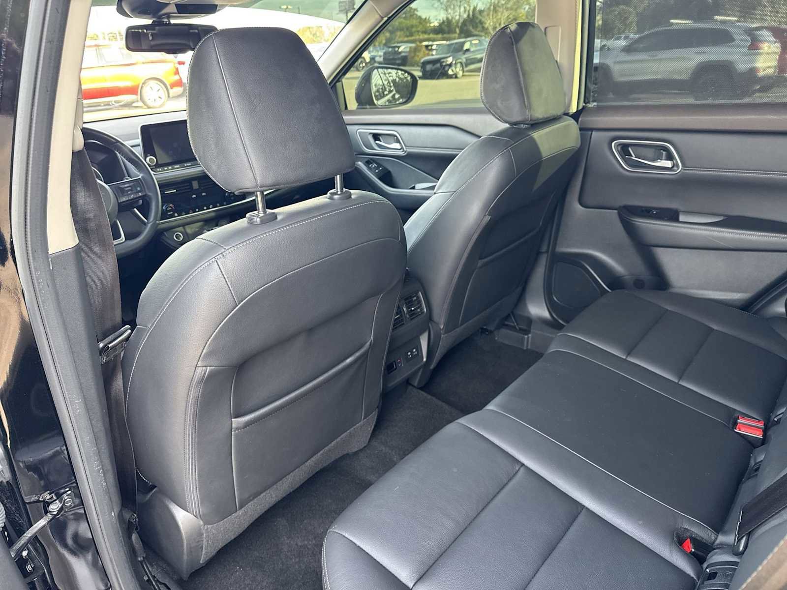 Used 2021 Nissan Rogue SL image 16