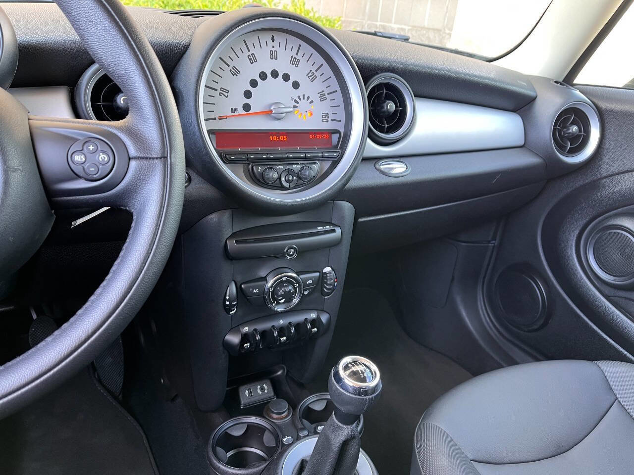 Used 2013 MINI Cooper Hardtop image 12