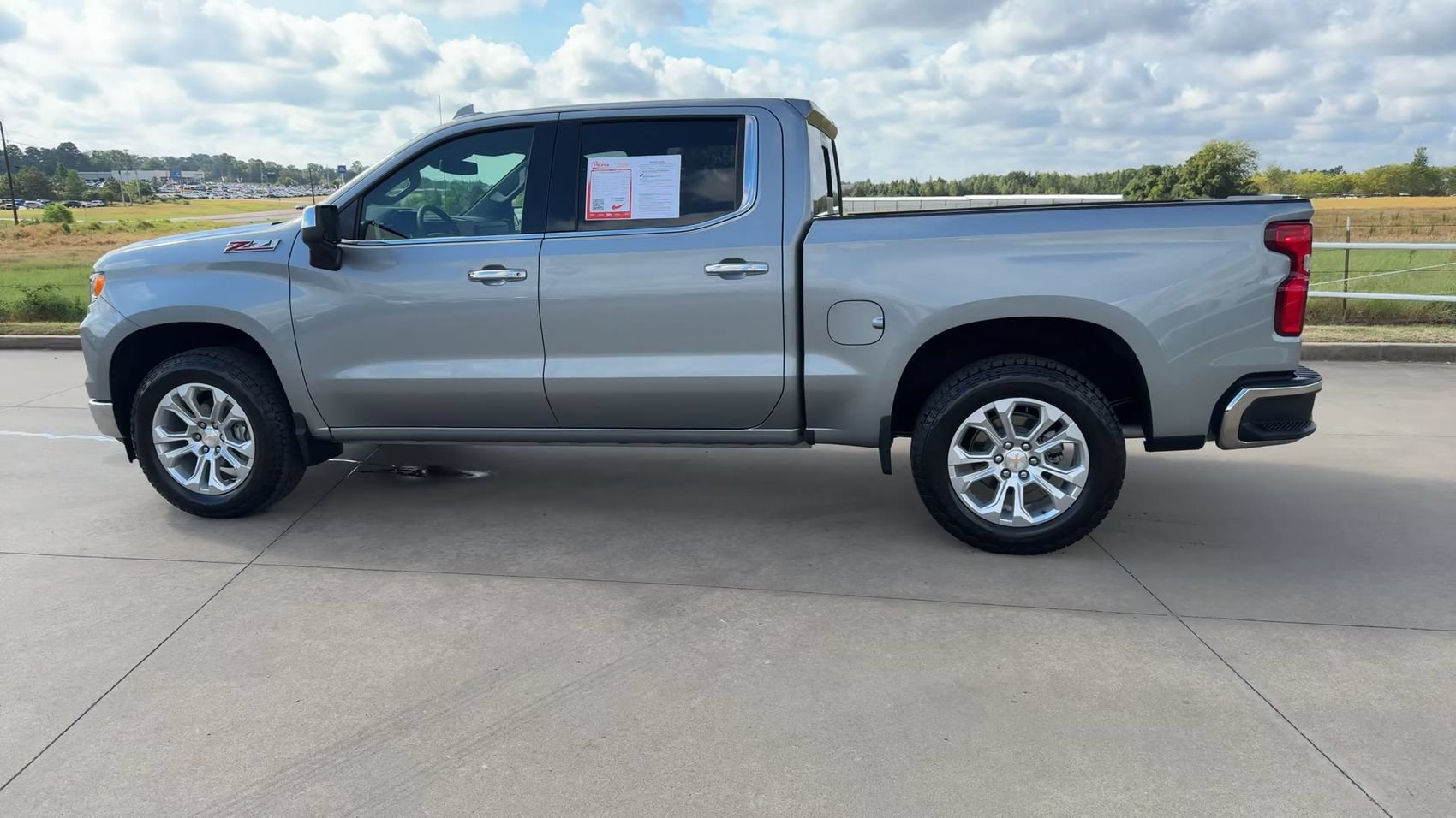 Used 2026 Chevrolet Silverado 1500 LTZ AWD/4WD image 6