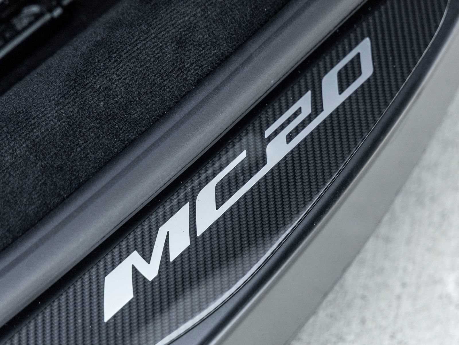 Used 2022 Maserati MC20 Coupe RWD image 46