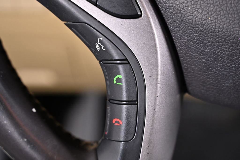 Used 2013 Hyundai Elantra Limited FWD image 11