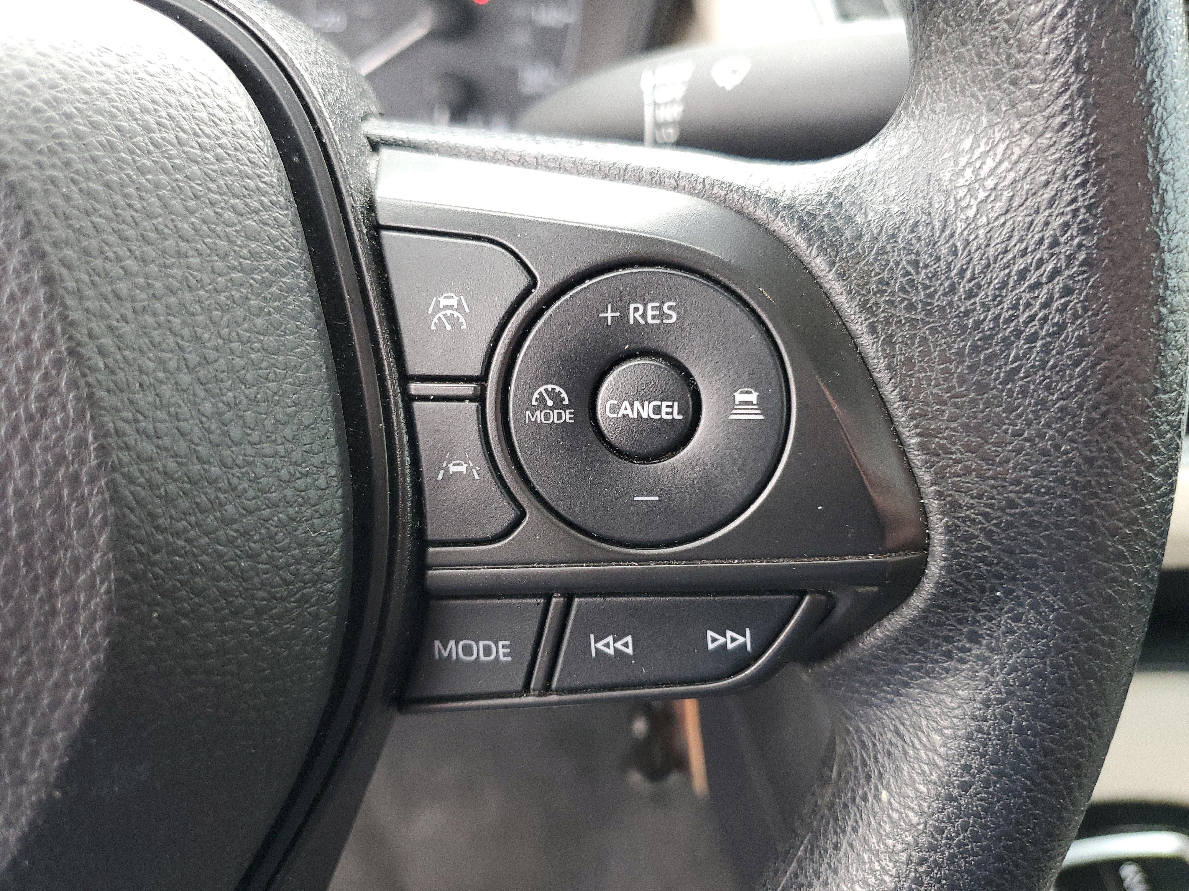 Used 2024 Toyota Corolla LE FWD image 24