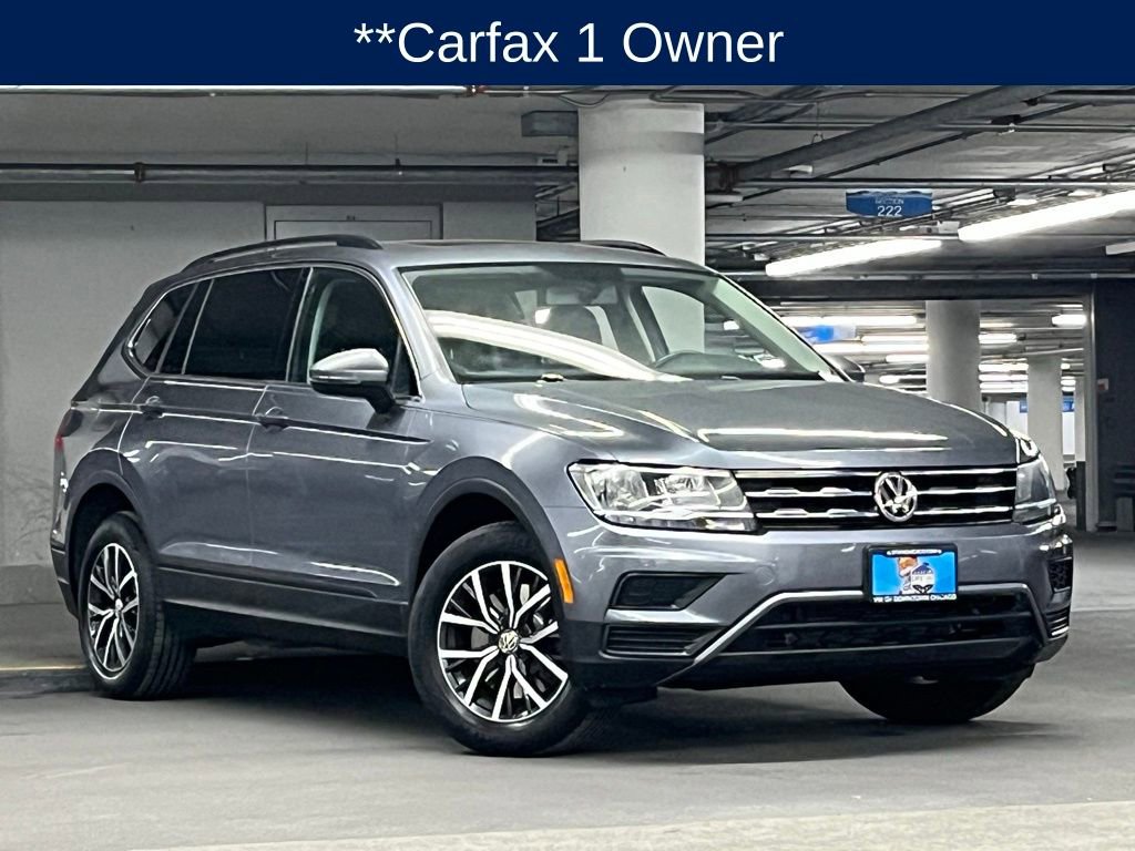 Used 2019 Volkswagen Tiguan SE w/ Panoramic Sunroof Package image 3