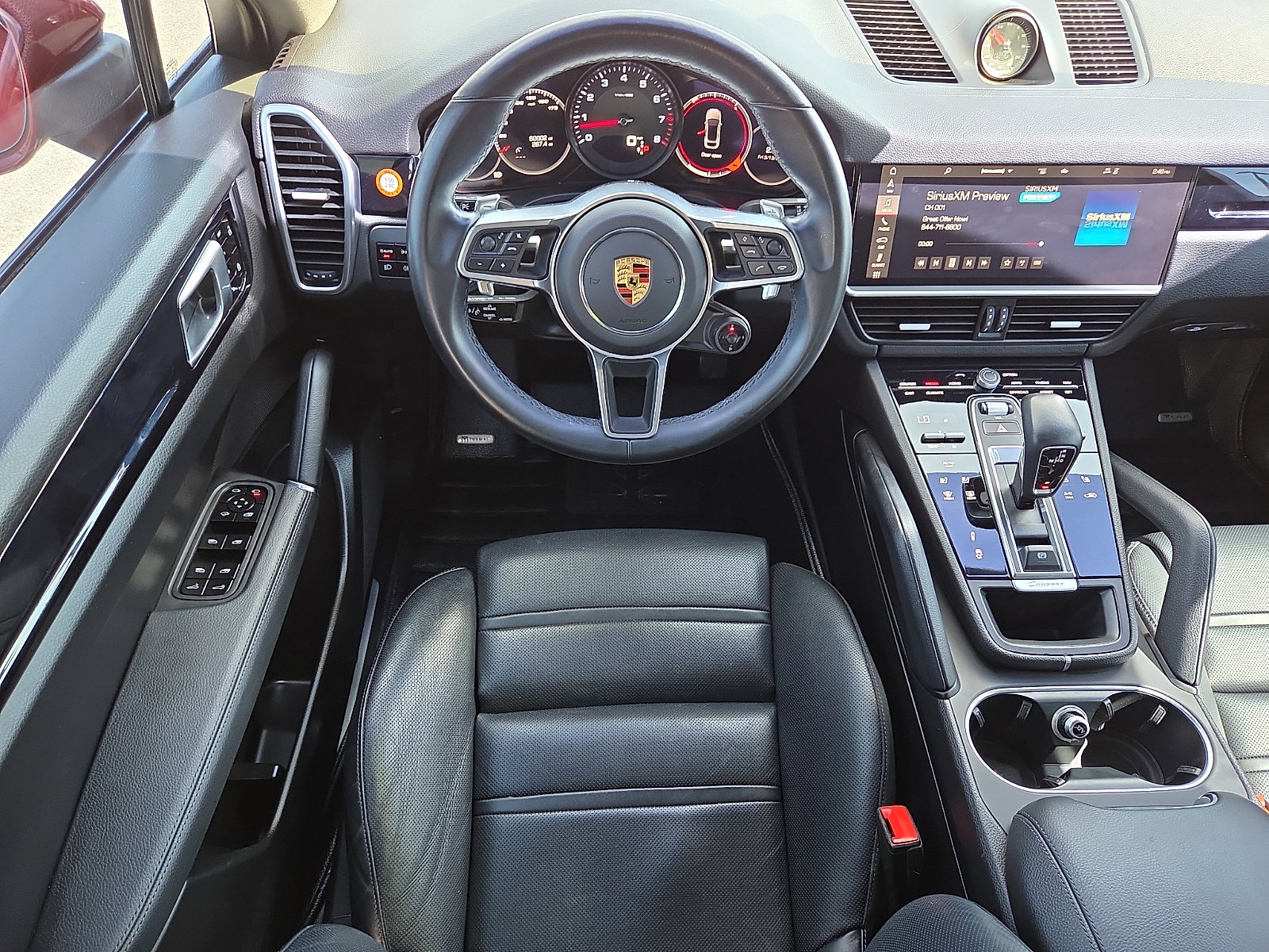 Used 2021 Porsche Cayenne Coupe image 12