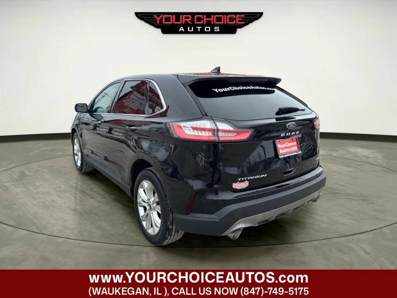 Used 2021 Ford Edge Titanium AWD/4WD image 3
