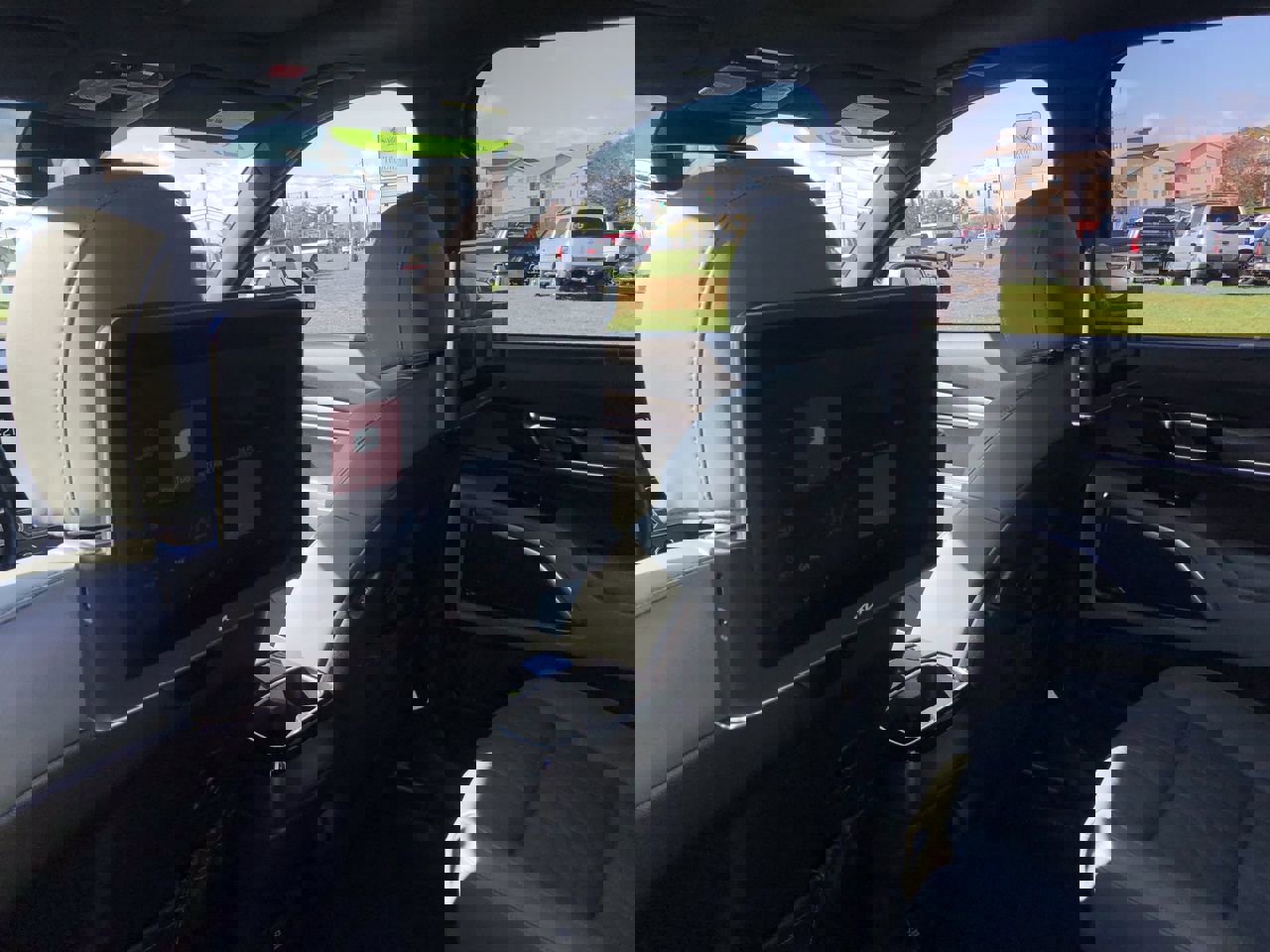 Used 2023 Kia Telluride SX Prestige X-Line image 13