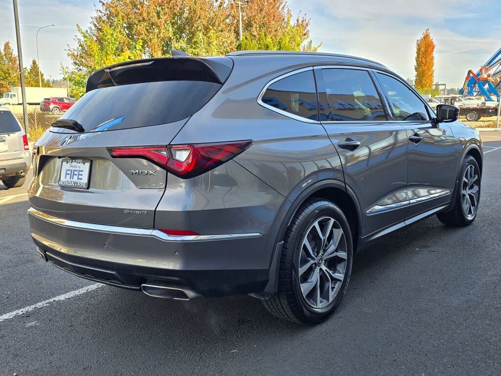 Used 2022 Acura MDX SH-AWD w/ Technology Package image 5