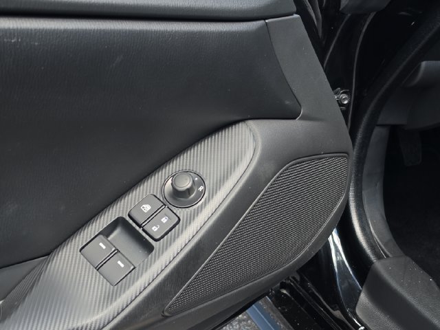 Used 2025 MAZDA MX-5 Miata Sport RWD image 16