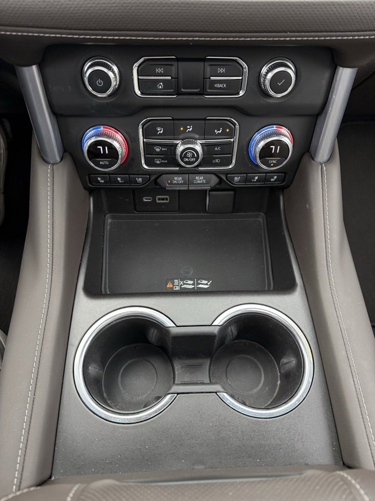 Used 2021 GMC Yukon XL SLT w/ SLT Premium Package image 13