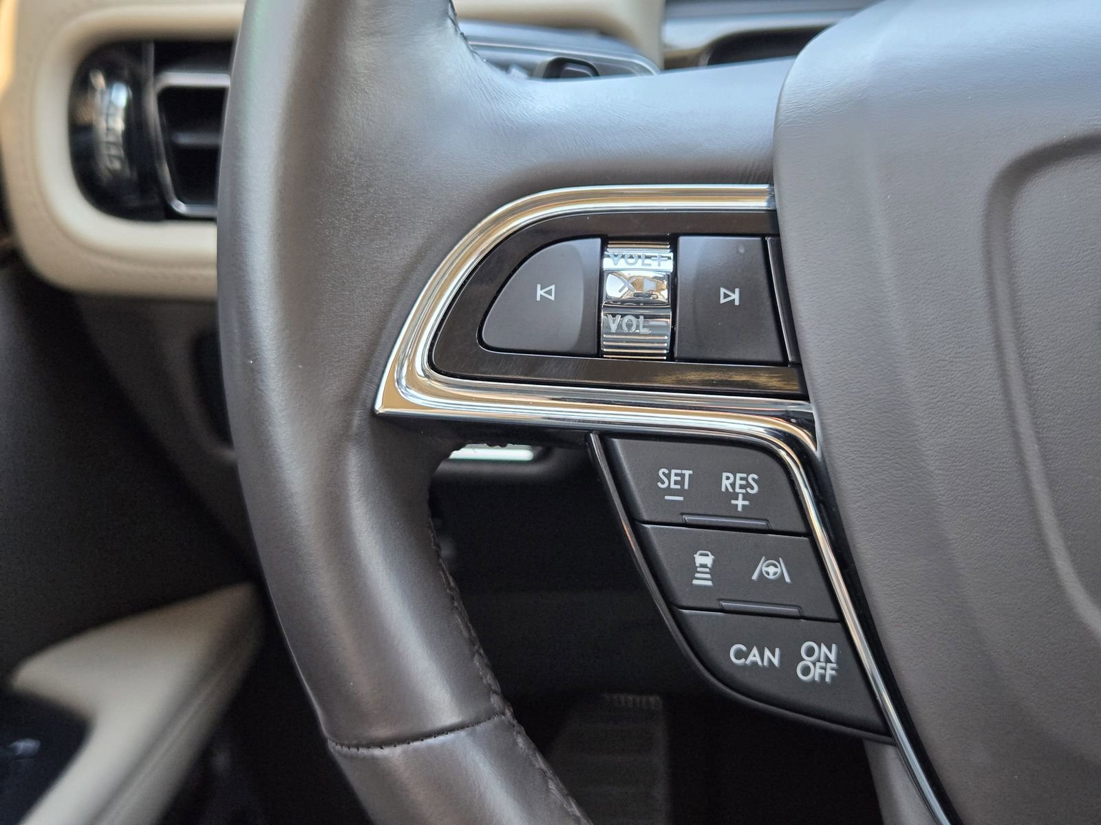 Used 2023 Lincoln Nautilus Reserve w/ Equipment Group 201A image 28