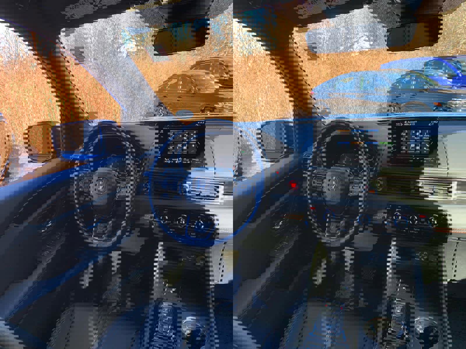 Used 2025 Honda Pilot TrailSport image 36