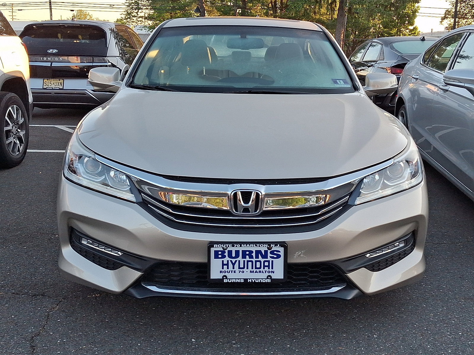 Used 2017 Honda Accord EX-L image 3