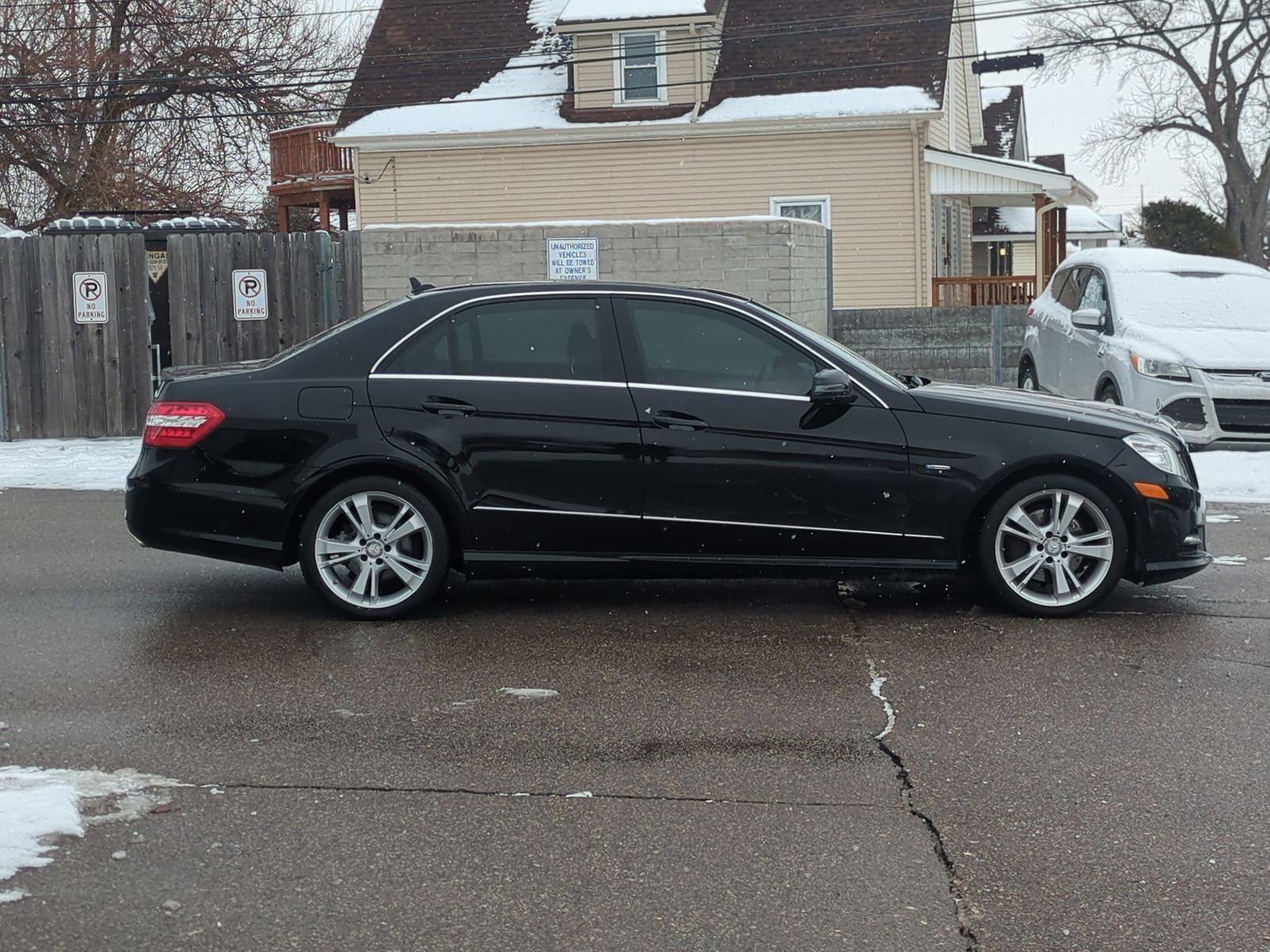 Used 2012 Mercedes-Benz E 350 4MATIC Sedan image 17