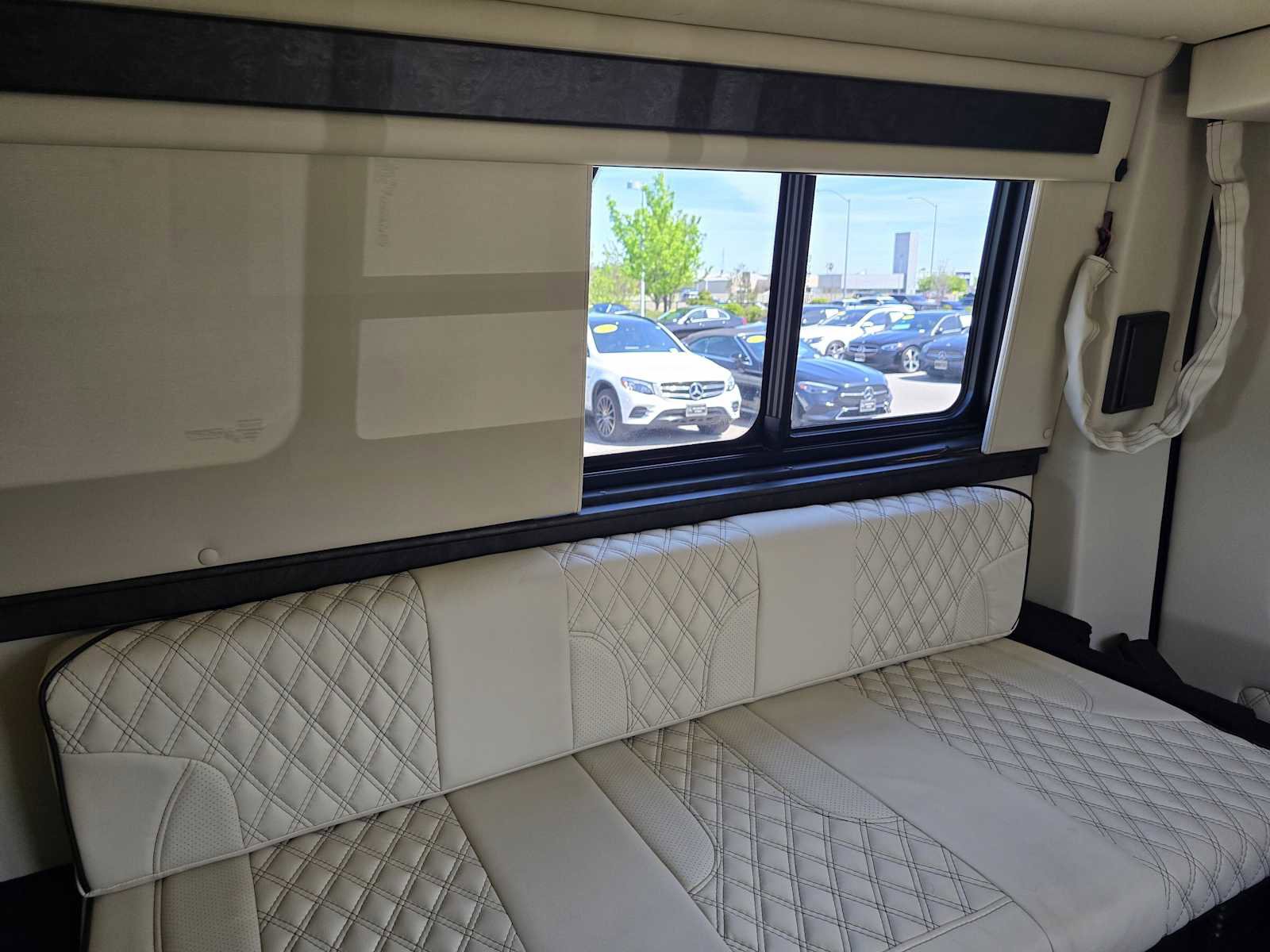 Used 2019 Mercedes-Benz Sprinter 170 image 32