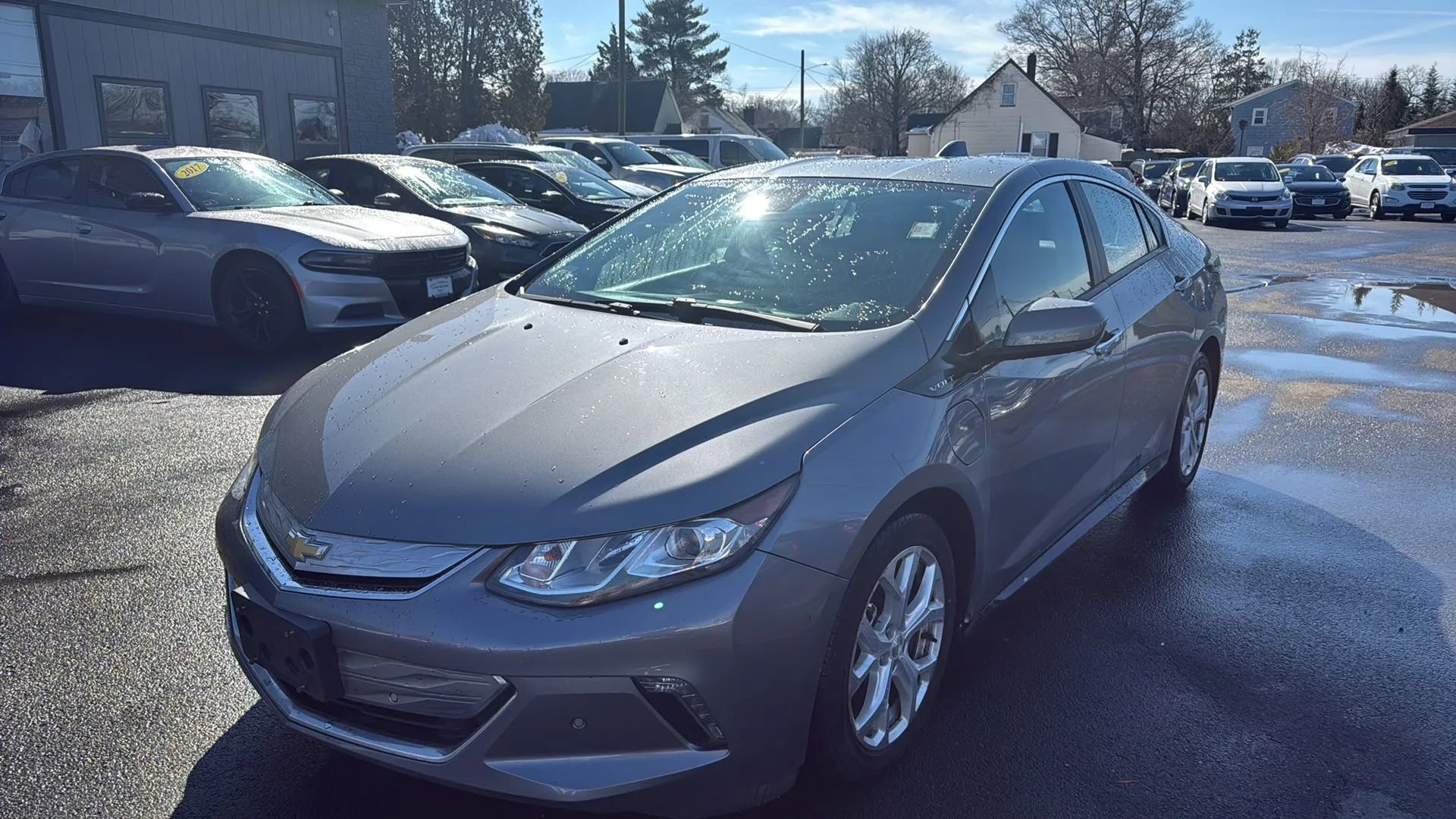 Used 2018 Chevrolet Volt Premier w/ Driver Confidence Package image 3