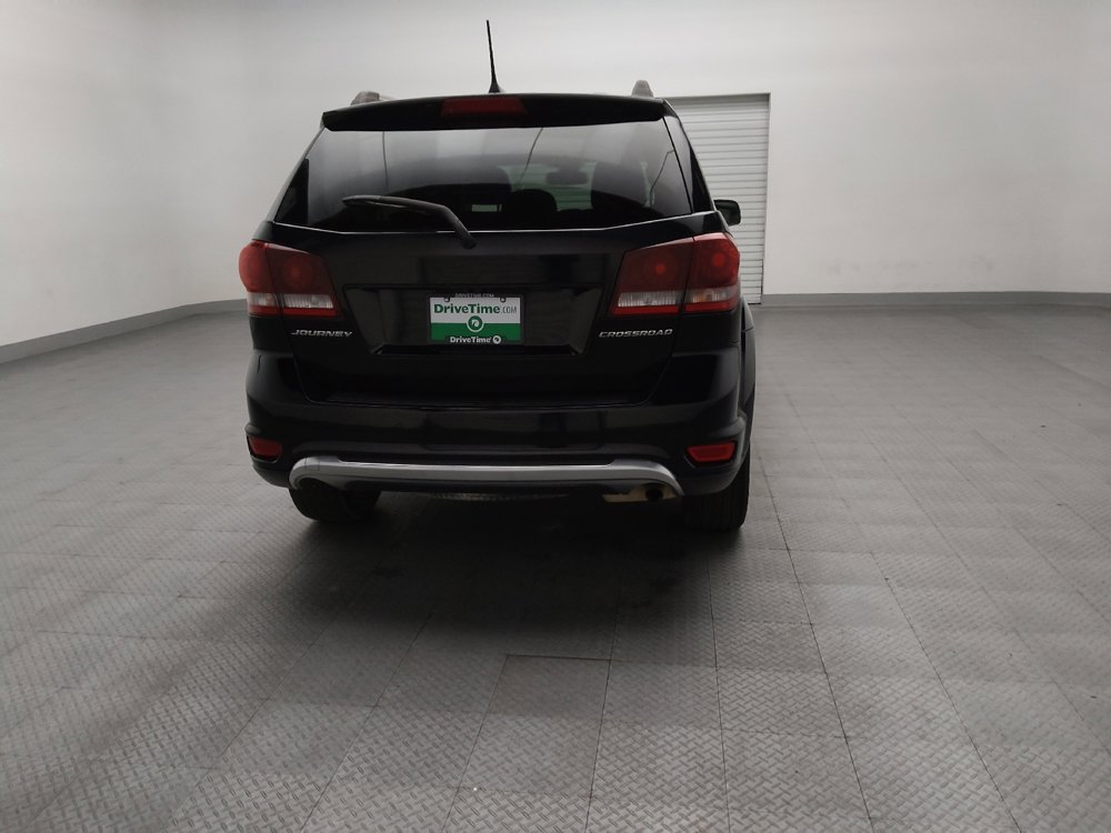 Used 2019 Dodge Journey Crossroad w/ Family Entertainment Group FWD image 7