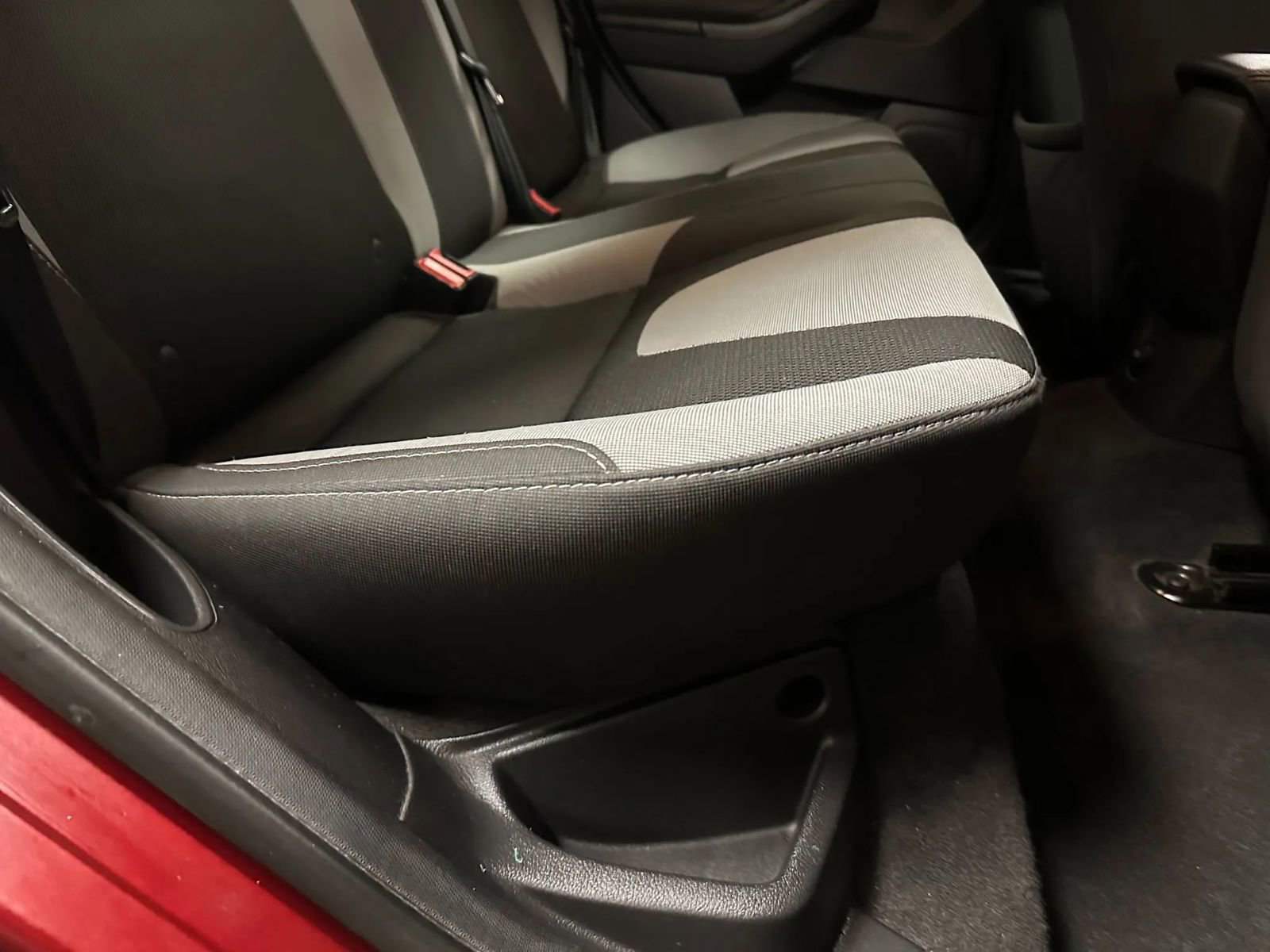 Used 2014 Ford Focus SE w/ SE Sport Package image 49