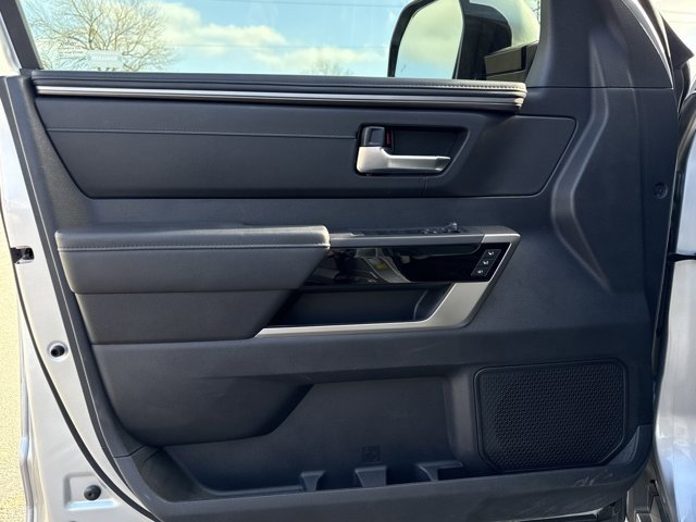 Used 2023 Toyota Sequoia Limited image 19