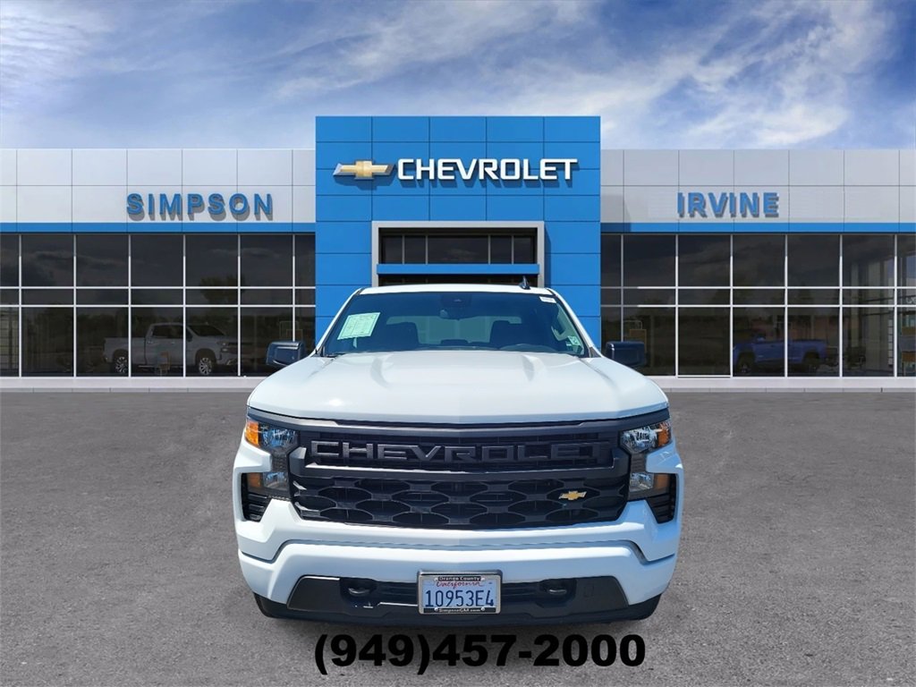 Used 2025 Chevrolet Silverado 1500 Custom image 3