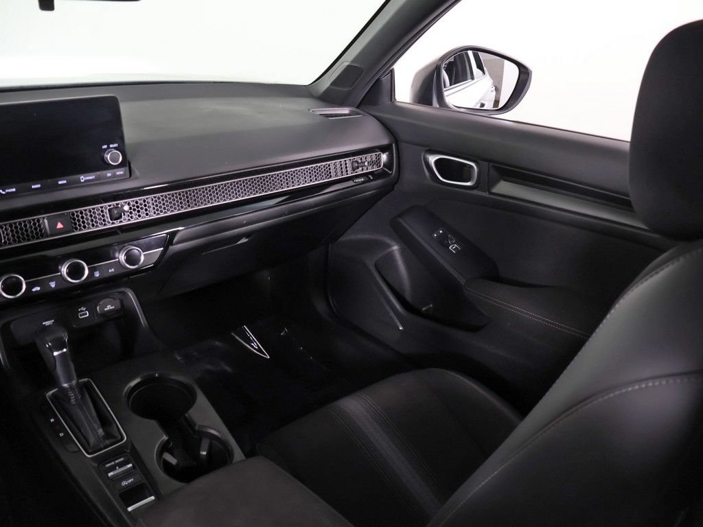 Used 2023 Honda Civic Sport image 32