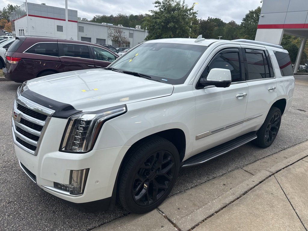 Used 2017 Cadillac Escalade Luxury