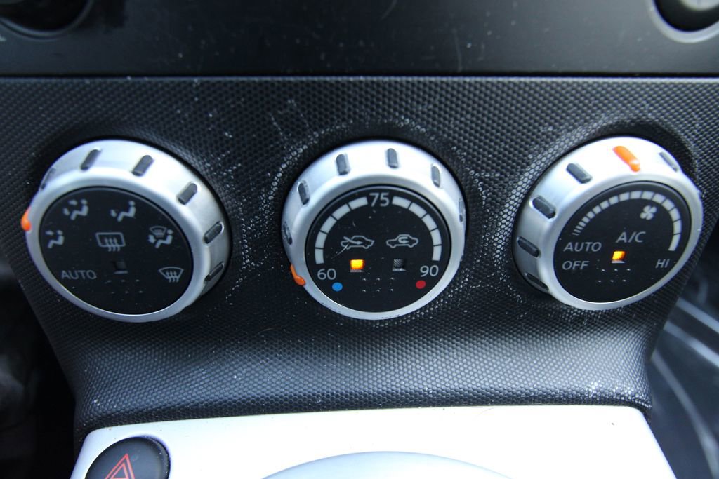 Used 2006 Nissan 350Z Touring image 24