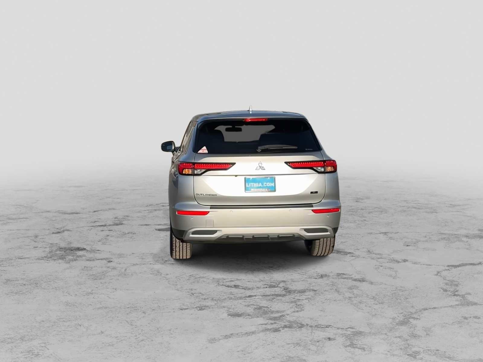 Used 2023 Mitsubishi Outlander SE image 7