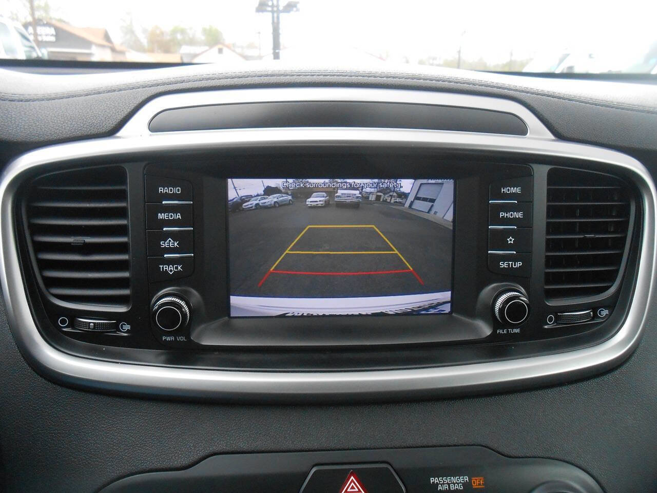 Used 2019 Kia Sorento AWD V6 image 14